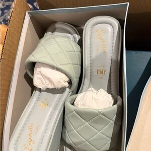 New Seychelles size 11 sandals slip on shoes light  blue leather high note